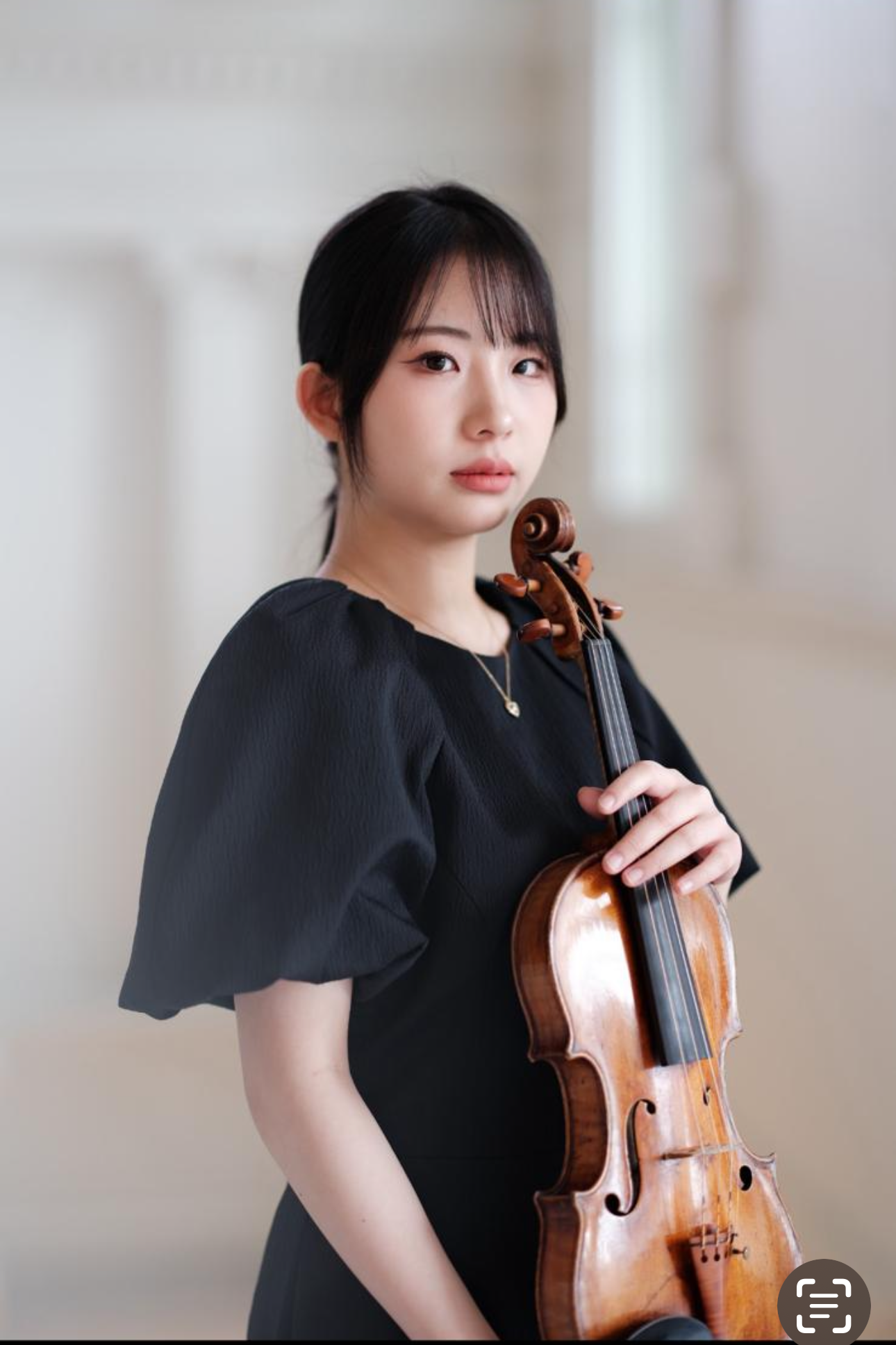 Chloe Chua - Violine
