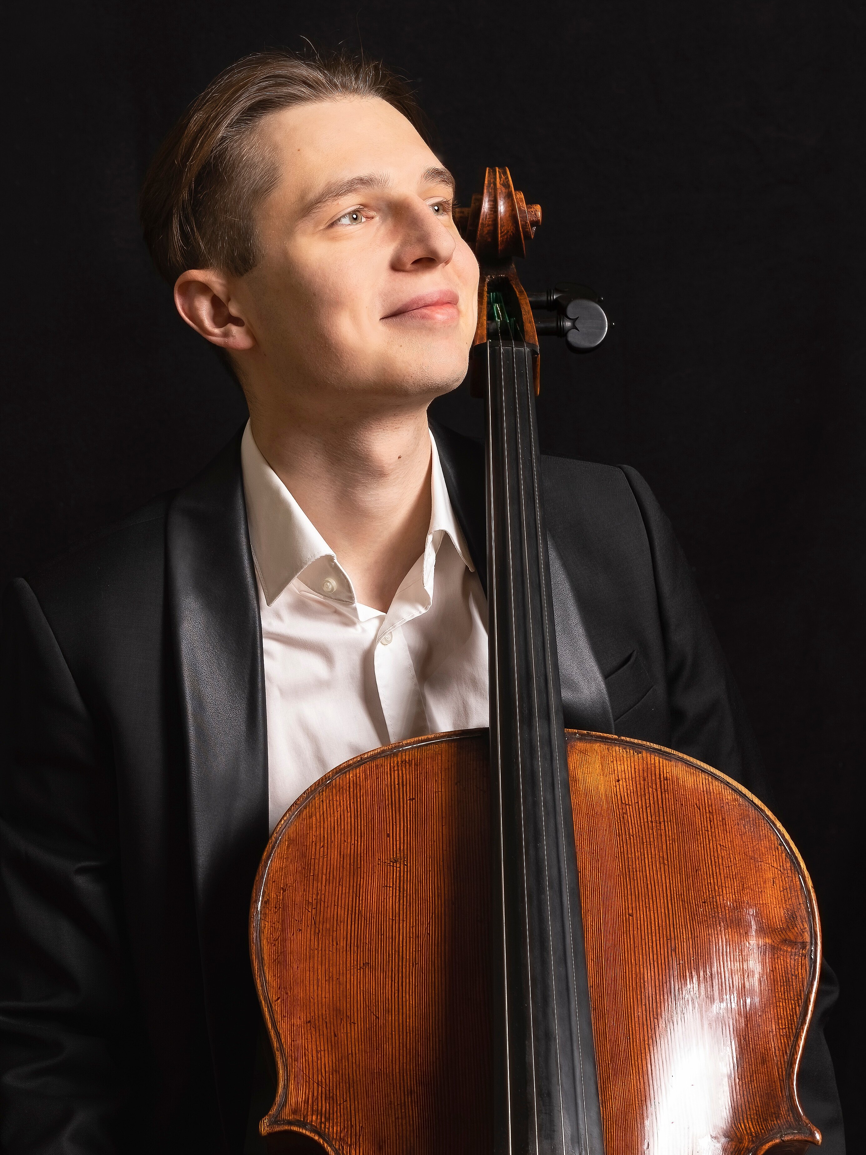 Ivan Skanavi - Cello