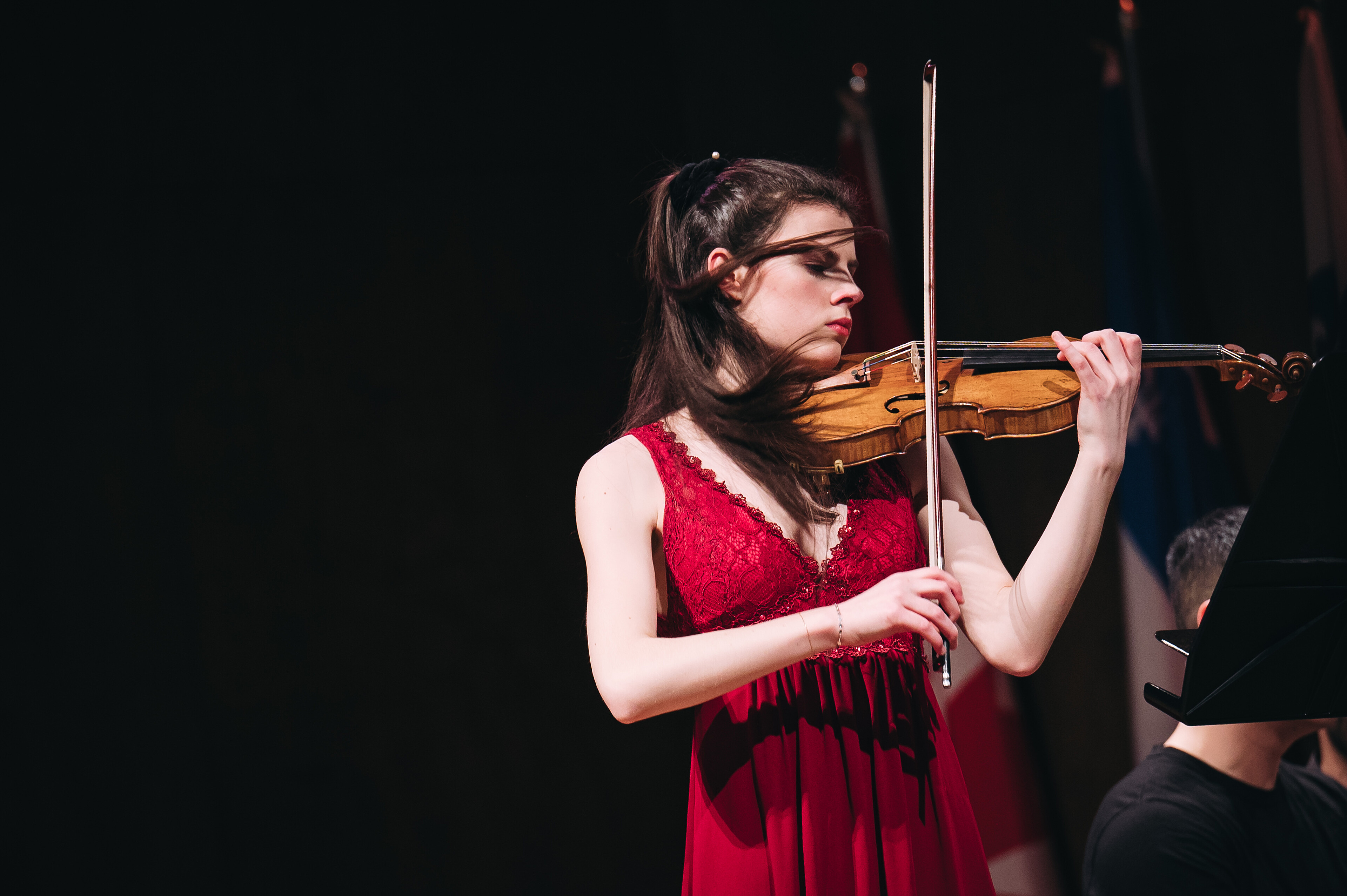 Pauline van der Rest - violin