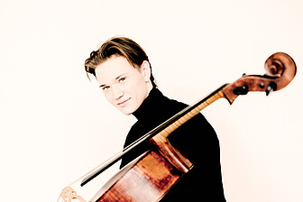 Arne Zeller - Cello